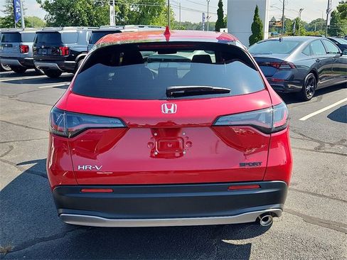 Used 2025 Honda HR-V Sport image 5