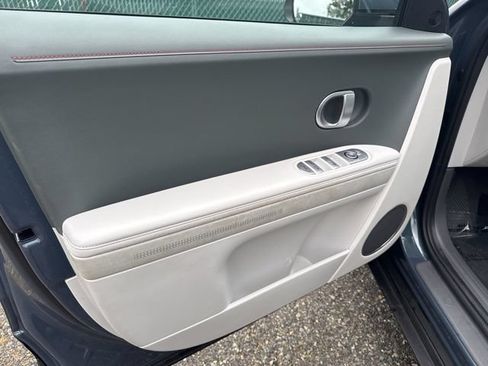 Used 2023 Hyundai Ioniq 5 SEL w/ Cargo Package AWD/4WD image 17