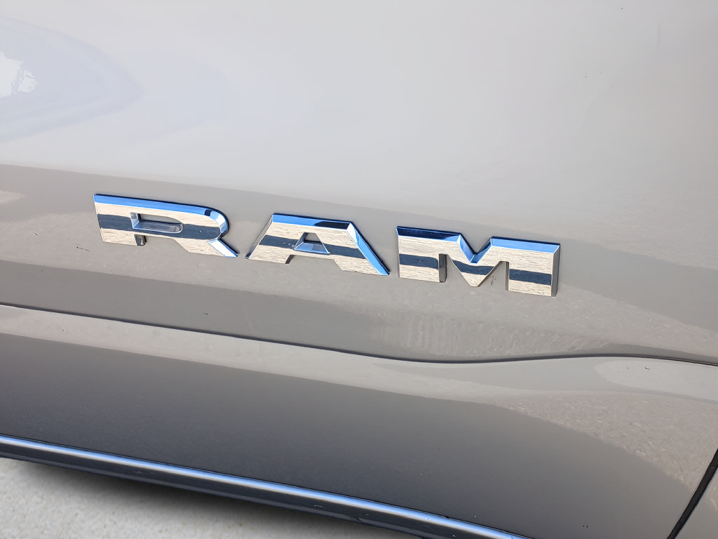 Used 2026 RAM 1500 Laramie AWD/4WD image 30