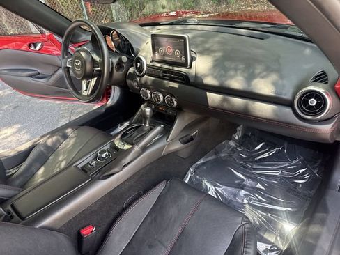 Used 2016 MAZDA MX-5 Miata Grand Touring RWD image 9