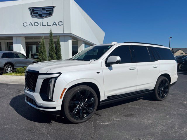Certified 2025 Cadillac Escalade Sport Platinum AWD/4WD image 1