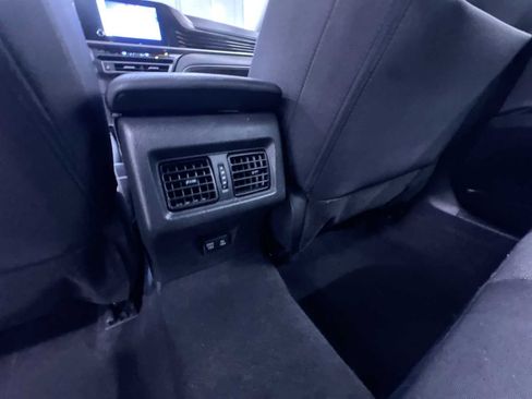 Used 2025 Toyota Camry LE image 39