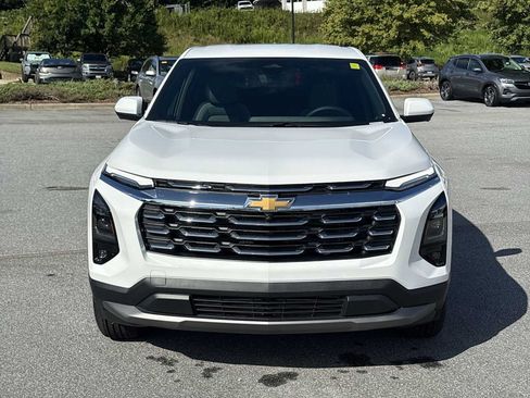 New 2027 Chevrolet Equinox LT w/ Convenience Package II AWD/4WD image 3
