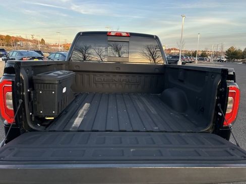 Used 2017 GMC Sierra 1500 Denali w/ Denali Ultimate Package image 18