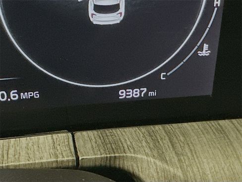 Used 2025 Kia Telluride SX Prestige image 18