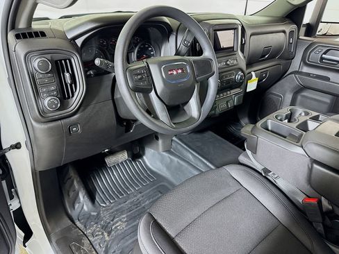 Certified 2026 GMC Sierra 3500 Pro AWD/4WD image 7