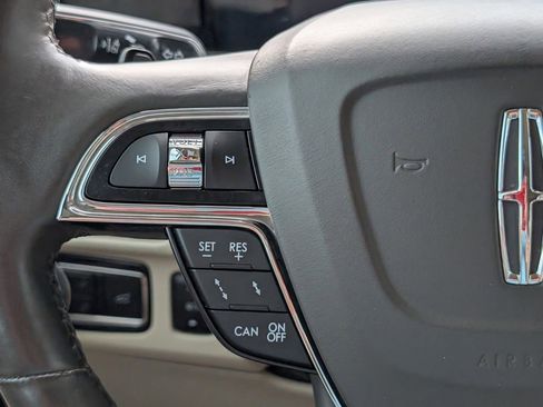 Used 2021 Lincoln Navigator Reserve w/ Luxury Package image 30