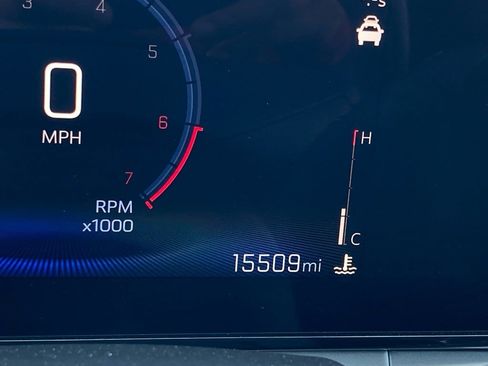 Used 2025 Chevrolet Trax LT image 14