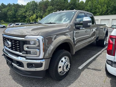 Used 2026 Ford F450 King Ranch w/ Chrome Package AWD/4WD image 3