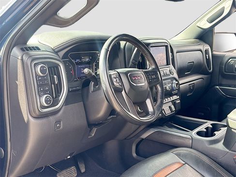 Used 2020 GMC Sierra 1500 AT4 w/ AT4 Premium Package image 9