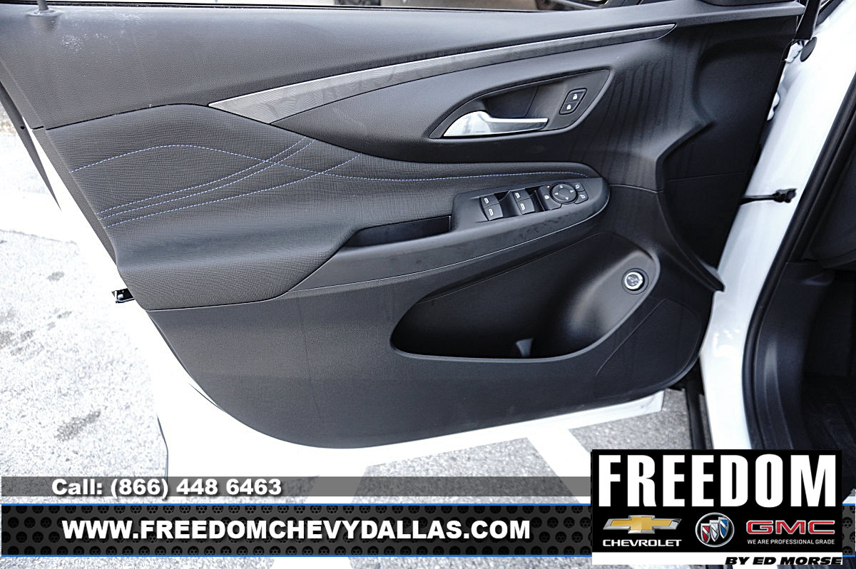 New 2026 Buick Envista Sport Touring w/ Convenience II Package FWD image 34