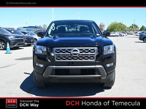 Used 2024 Nissan Frontier SV w/ SV Convenience Package RWD image 2