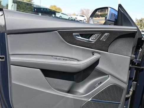 New 2026 Audi Q8 Premium Plus image 16