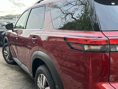 New 2026 Nissan Pathfinder SL AWD/4WD image 30