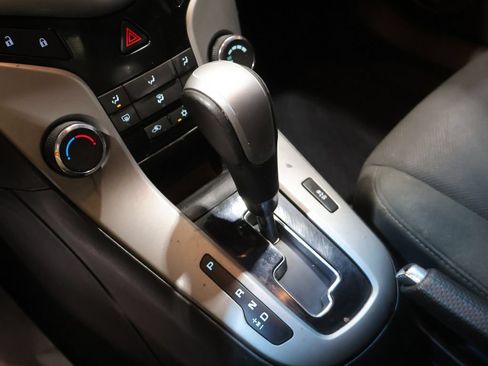 Used 2012 Chevrolet Cruze LT w/ All-Star Edition FWD image 25