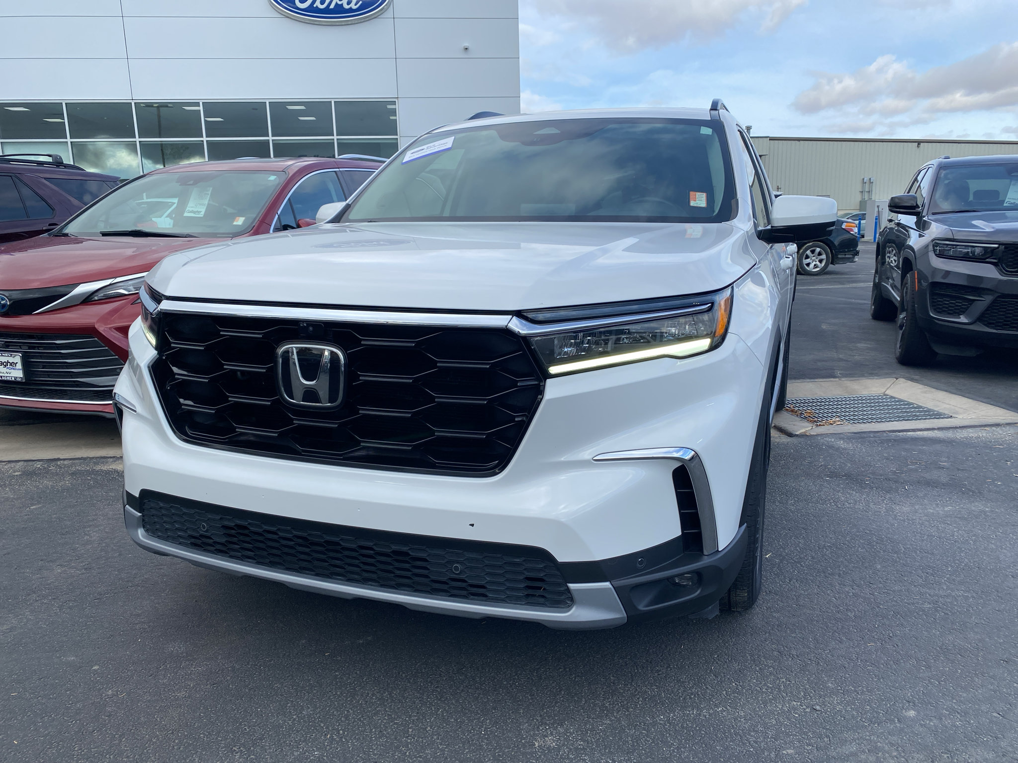 Used 2024 Honda Pilot Elite image 19