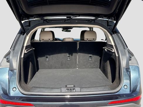 Used 2022 Lincoln Corsair Reserve w/ Equipment Group 201A image 12