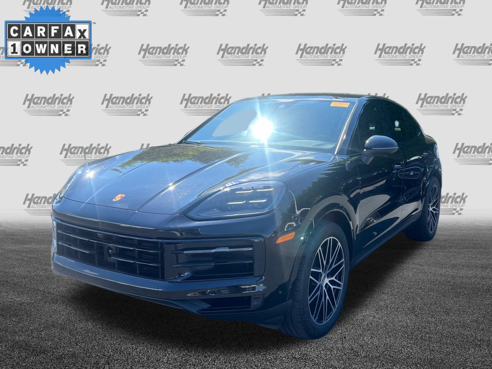 Used 2024 Porsche Cayenne Coupe AWD/4WD image 5