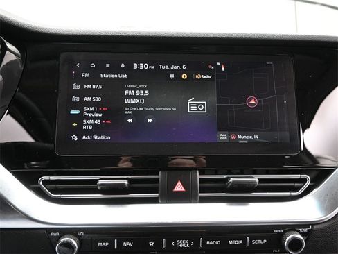 Used 2020 Kia Niro EX Premium image 24