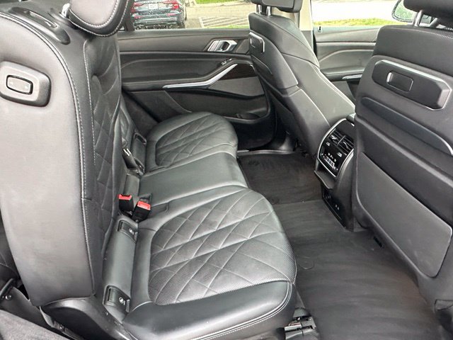 Used 2024 BMW X7 xDrive40i AWD/4WD image 10