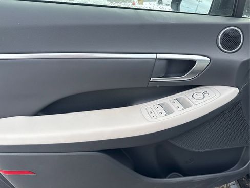 Certified 2023 Hyundai Sonata SEL w/ Convenience Package image 10