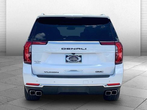 Used 2026 GMC Yukon Denali AWD/4WD image 28