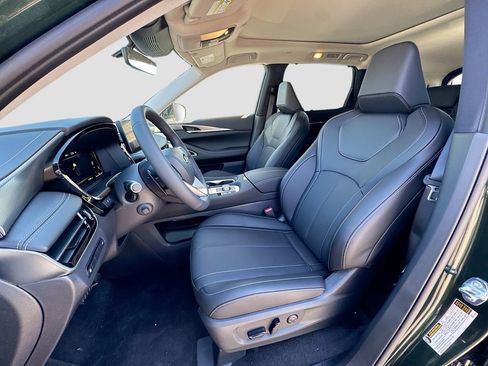 Certified 2026 INFINITI QX60 Luxe w/ Cargo Package FWD image 23