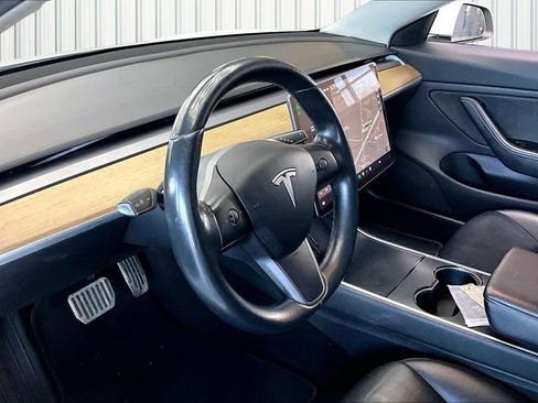 Used 2019 Tesla Model 3 Standard Range Plus RWD image 15