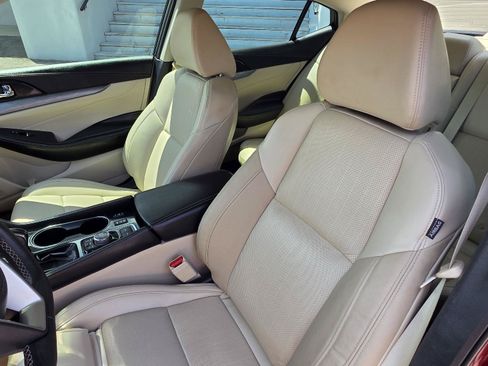 Used 2018 Nissan Maxima 3.5 SL FWD image 38