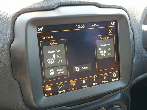 Certified 2022 Jeep Renegade Limited w/ Sun, Sound & Wheels Group image 19