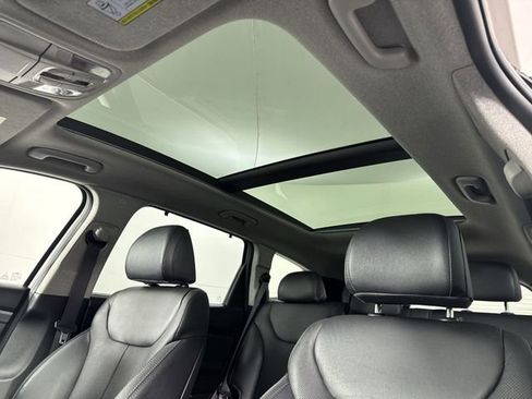 Used 2020 Hyundai Santa Fe Limited w/ Cargo Package image 19