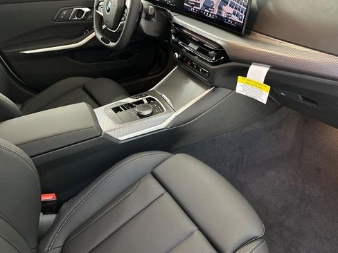 Used 2026 BMW 330i Sedan w/ Premium Package image 27