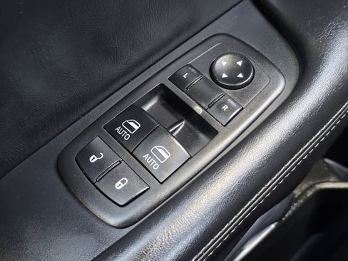 Used 2015 Dodge Challenger SXT Plus w/ Premium Sound Group image 29