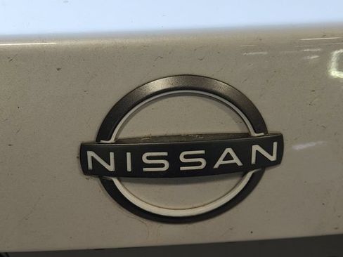 Used 2025 Nissan Sentra SV w/ SV Premium Package FWD image 9