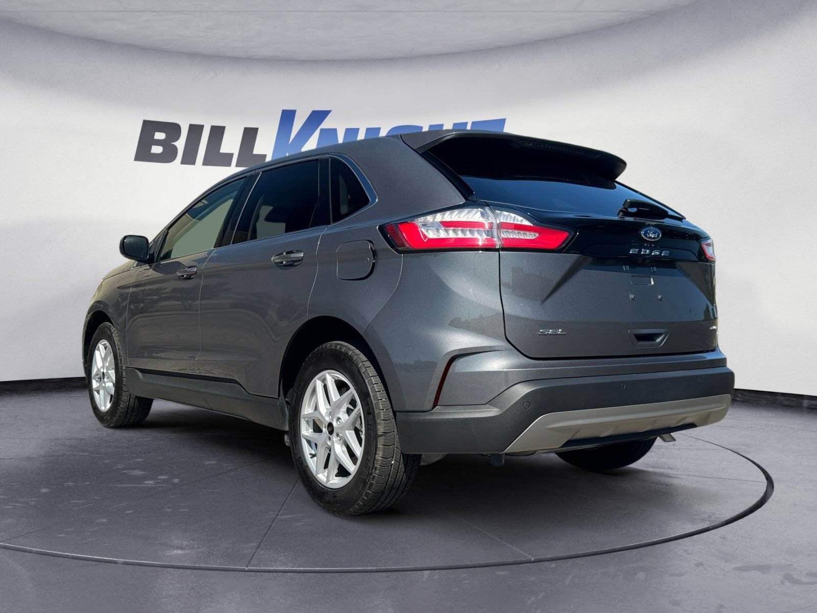 Certified 2024 Ford Edge SEL w/ Convenience Package AWD/4WD image 3