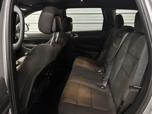 Used 2019 Jeep Grand Cherokee Laredo image 20