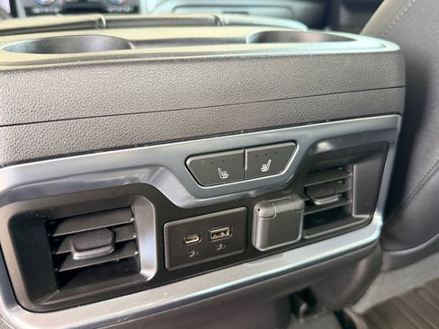 Used 2019 GMC Sierra 1500 SLT w/ SLT Premium Plus Package AWD/4WD image 23