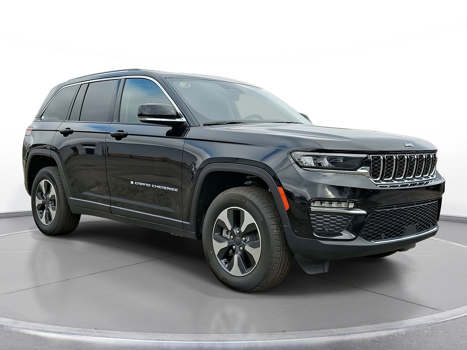 New 2024 Jeep Grand Cherokee Limited 4xe w/ Luxury Tech Group II AWD/4WD image 1