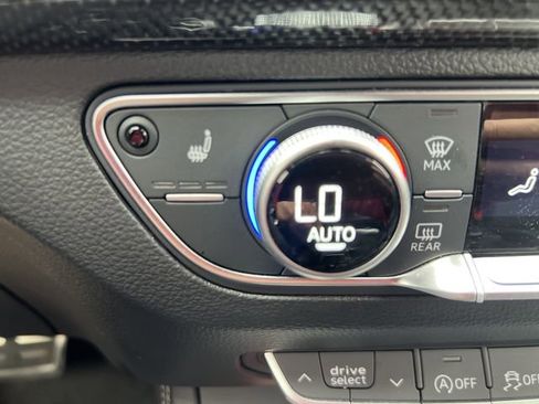 Used 2022 Audi SQ5 Premium Plus image 24