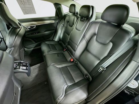 Used 2023 Volvo S90 B6 Ultimate w/ Lounge Package AWD/4WD image 34