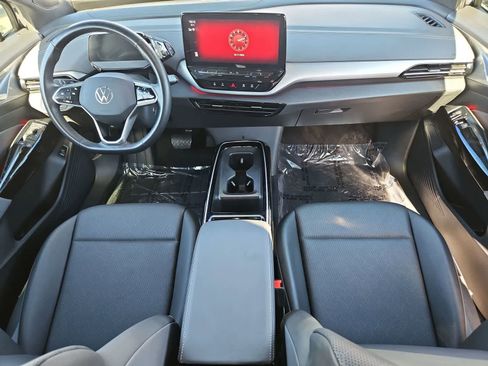 Used 2023 Volkswagen ID.4 S image 15