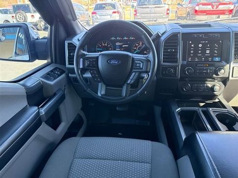 Used 2017 Ford F150 XLT w/ Equipment Group 302A Luxury image 26