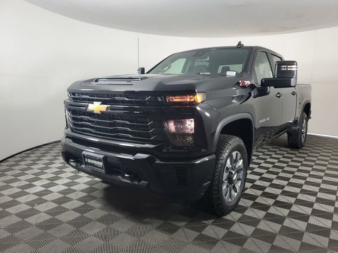 New 2026 Chevrolet Silverado 2500 Custom w/ Custom Value Package image 8