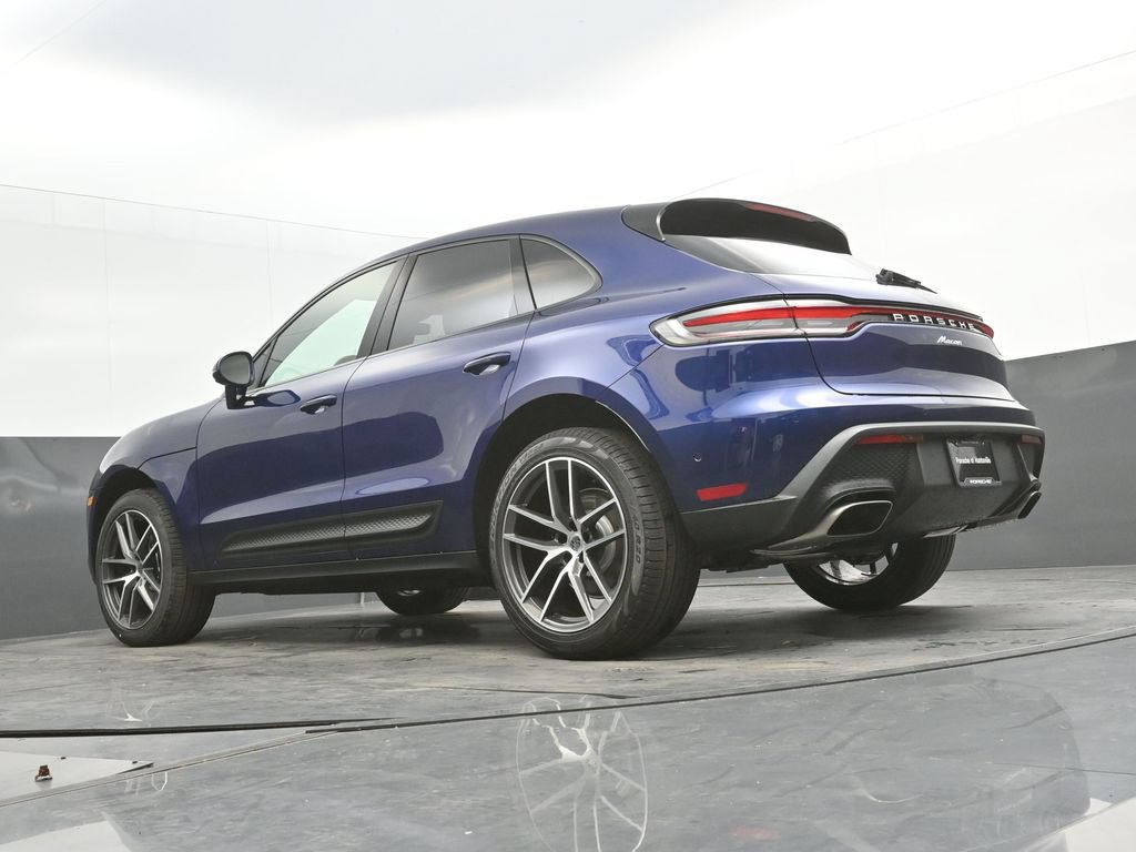 Certified 2026 Porsche Macan AWD/4WD image 36