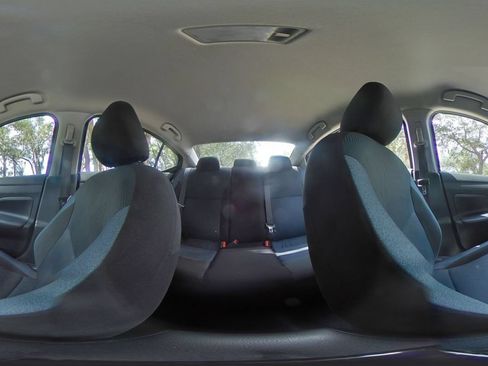 Used 2025 Nissan Versa SV FWD image 35