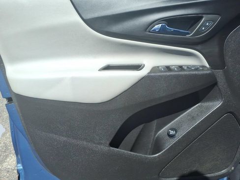 Used 2024 Chevrolet Equinox LT FWD image 14