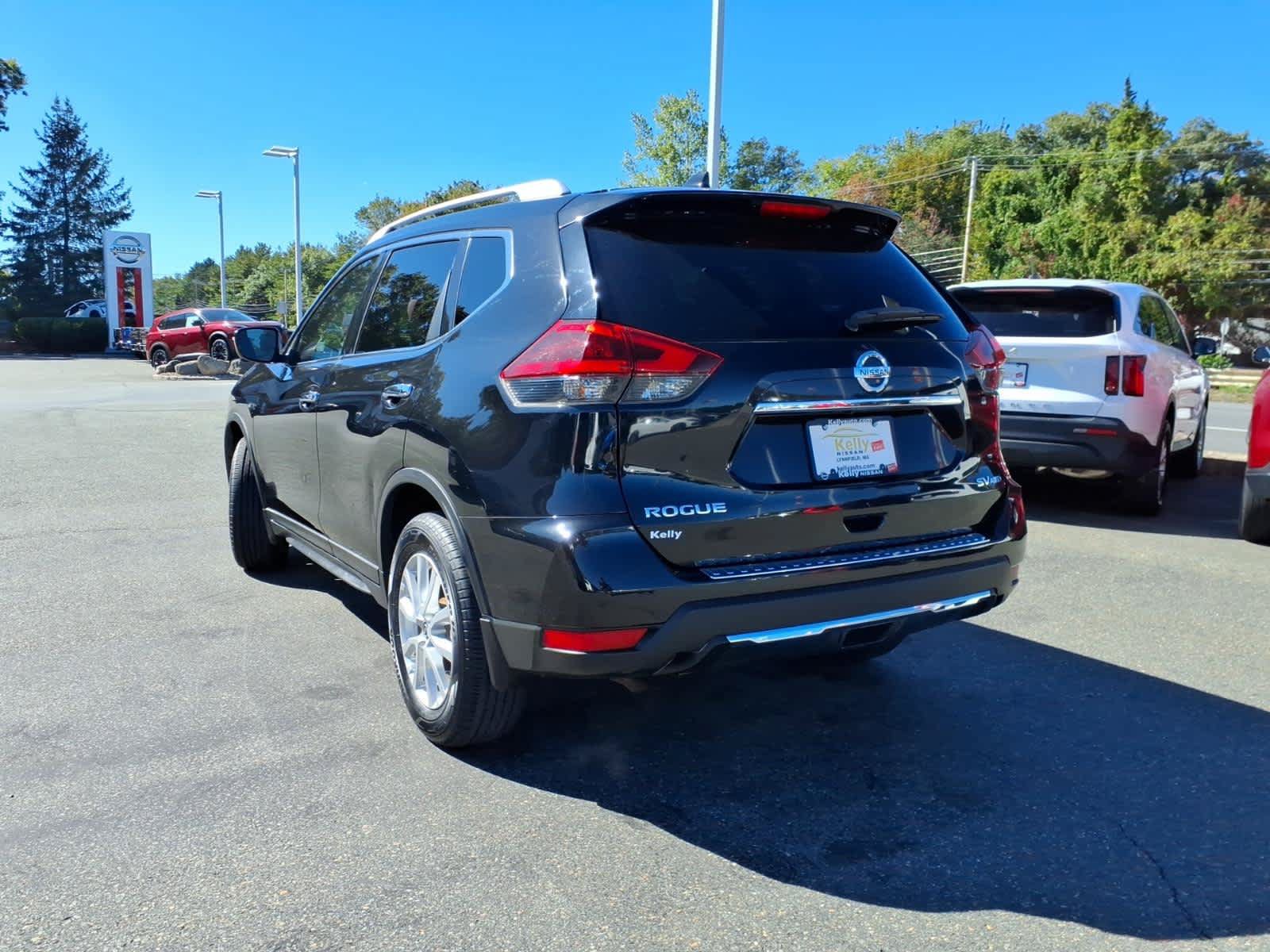 Used 2018 Nissan Rogue SV w/ Premium Package AWD/4WD image 7