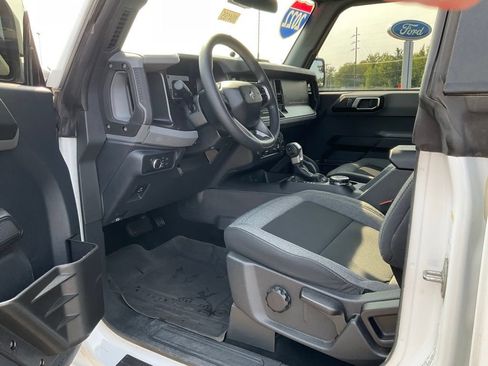 Used 2022 Ford Bronco 4-Door AWD/4WD image 15