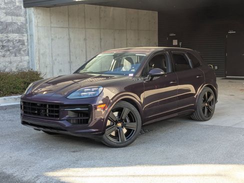 New 2026 Porsche Cayenne GTS AWD/4WD image 1
