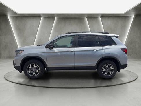 Used 2023 Honda Passport TrailSport image 4